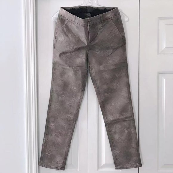 Guess NWT Berta Chino Skinny Leg Low Rise - Picture 2 of 4